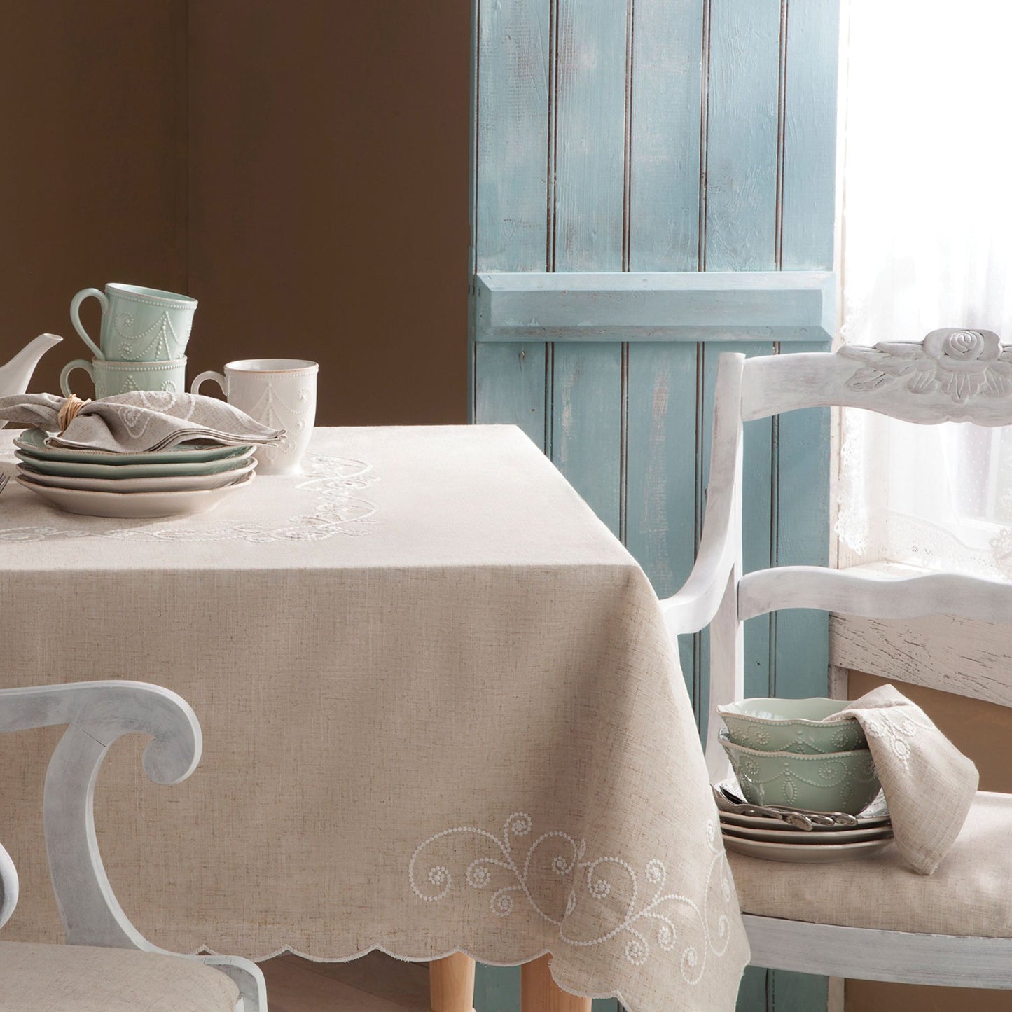 French Perle Linen Embroidered 60x120 Tablecloth