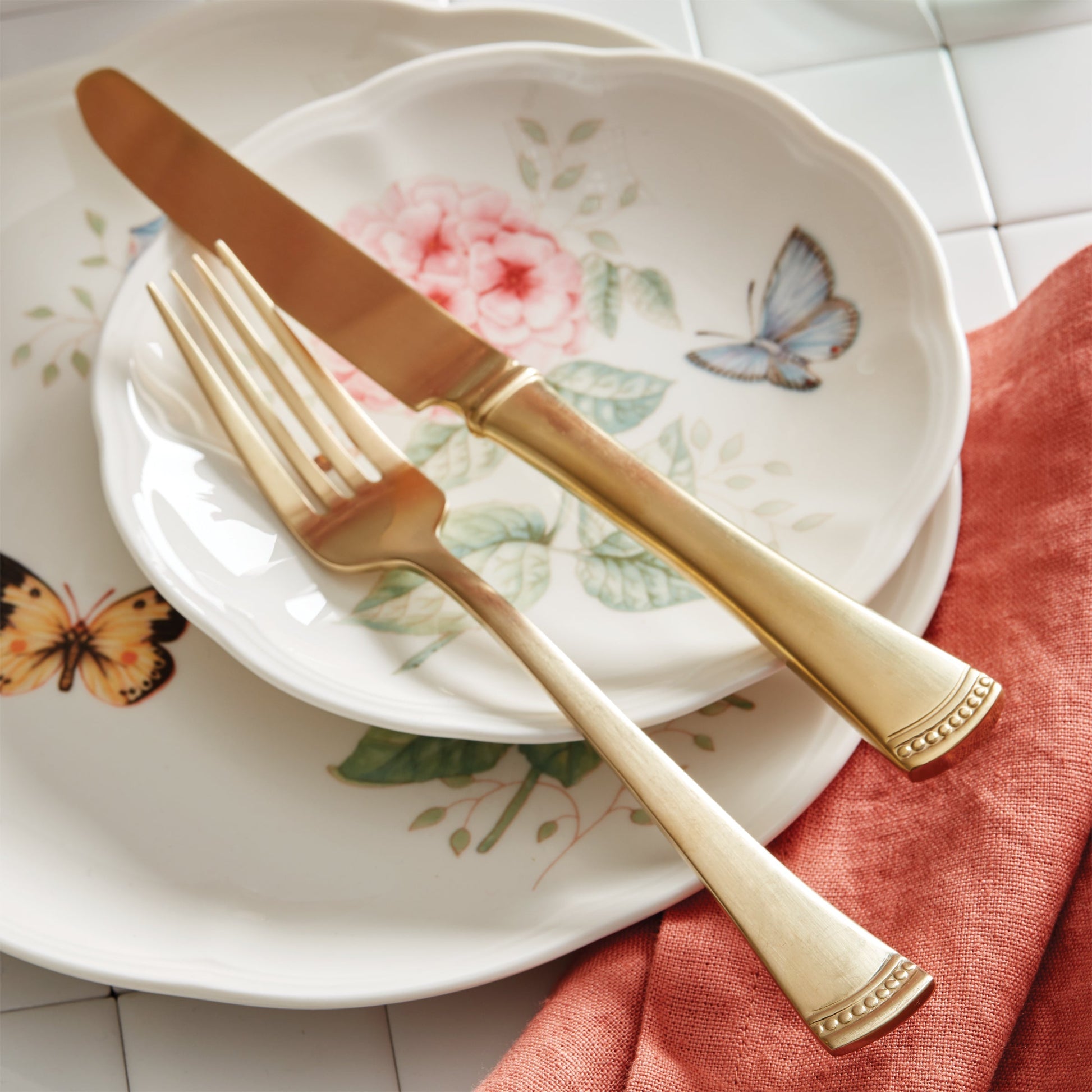 Portola Gold Satin 20-Piece Flatware Set