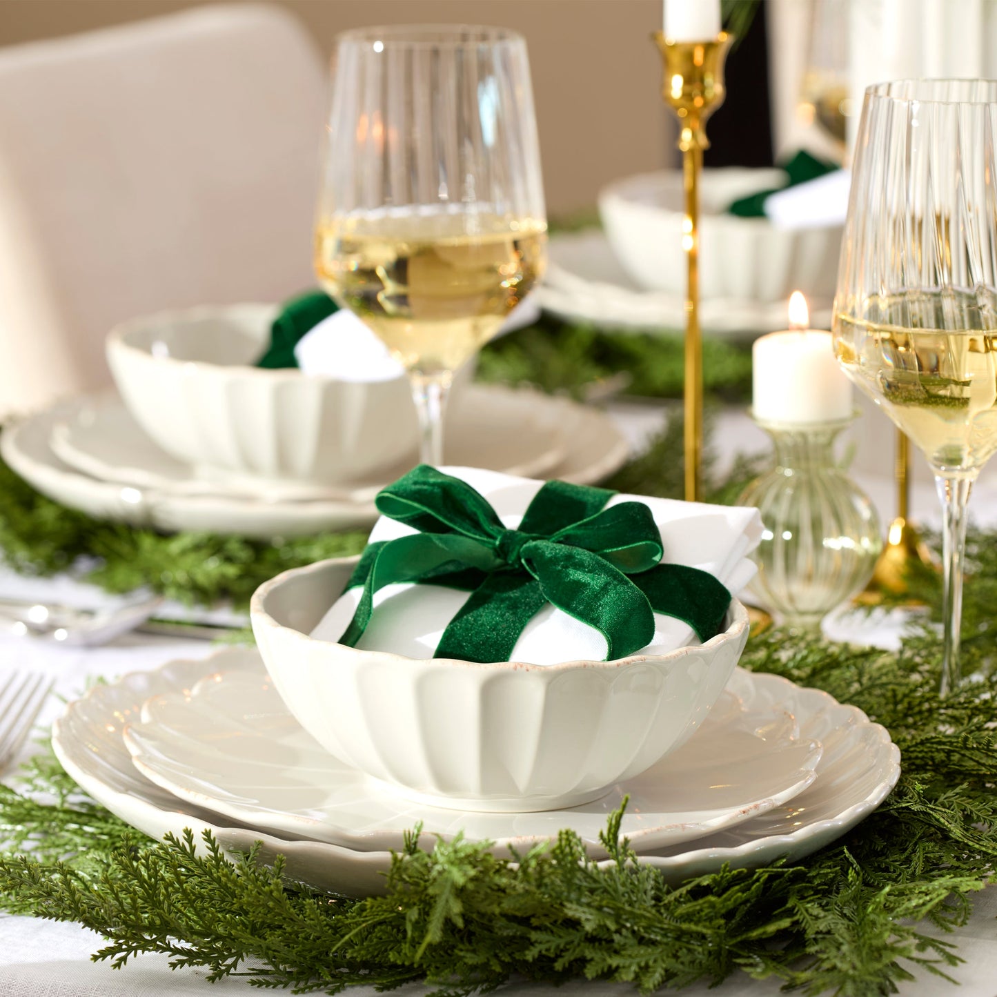French Perle Scallop White Dinner Plates, Set of 4
