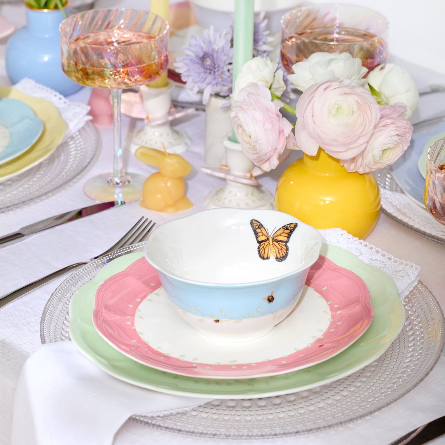 Butterfly Meadow Colors 18-Piece Dinnerware Set