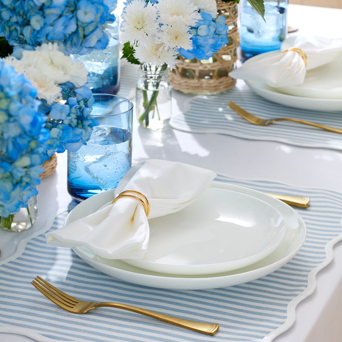 Studio 1414 Coupe 12-Piece Dinnerware Set