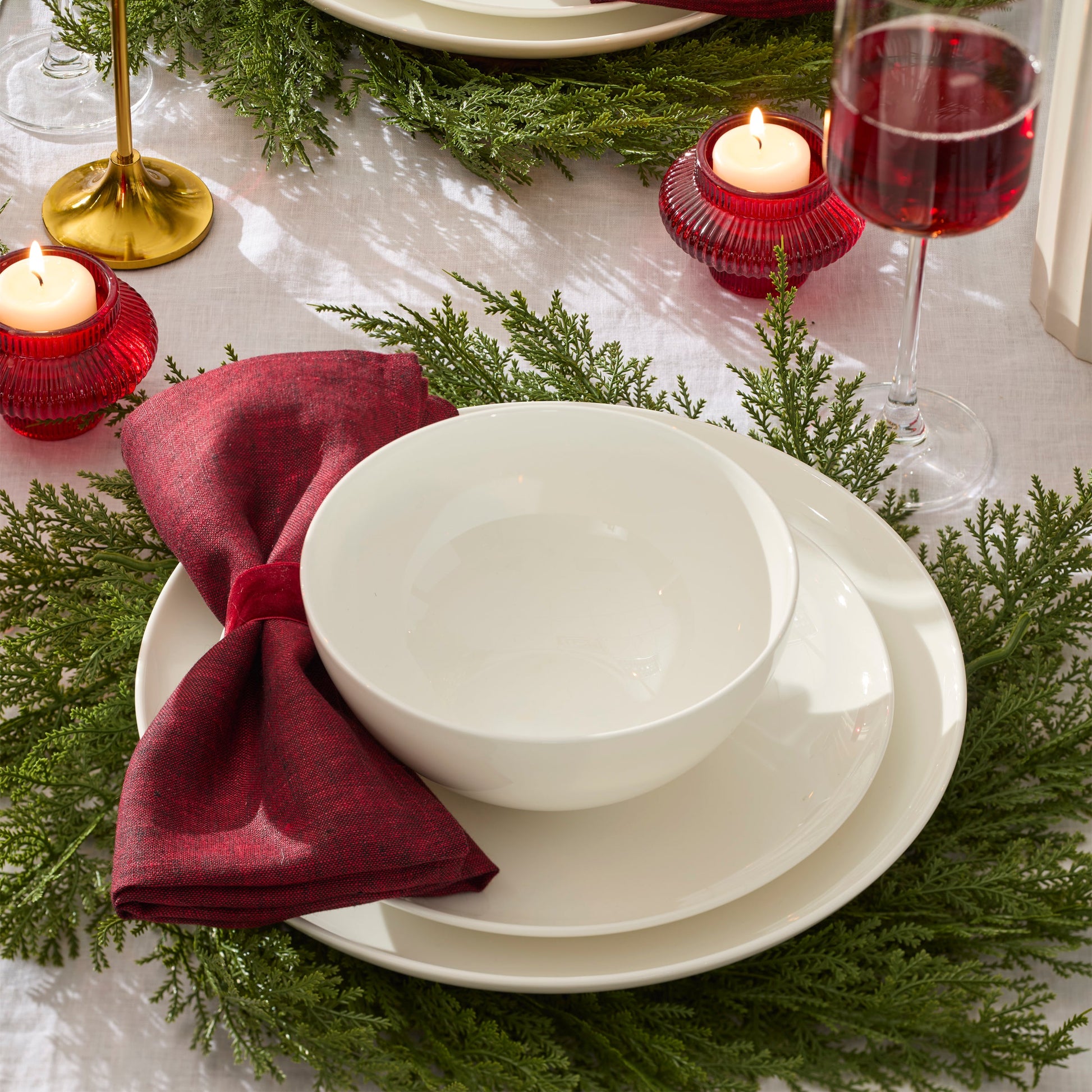 Studio 1414 Coupe 12-Piece Dinnerware Set