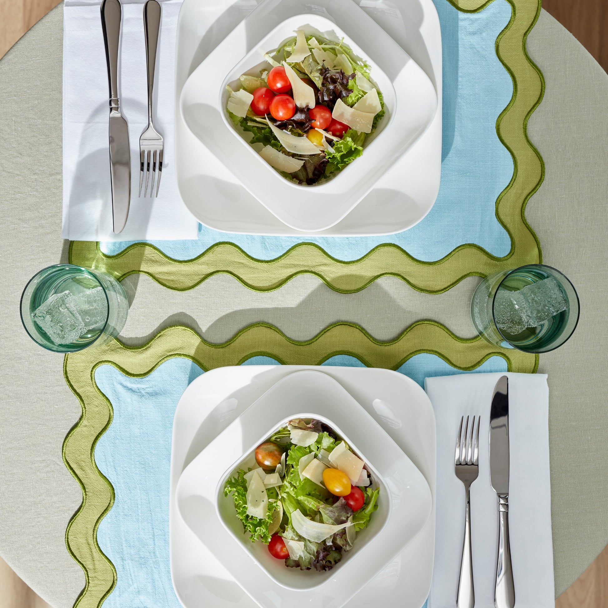 Studio 1414 Square 16-Piece Dinnerware Set