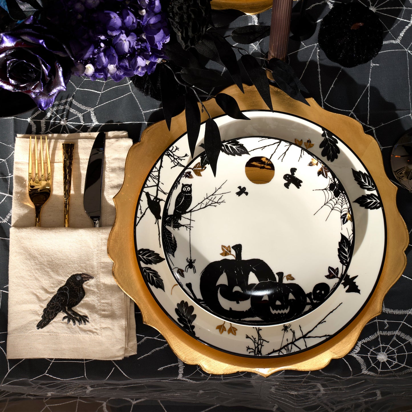 Haunted Halloween Accent Plates, Set of 4