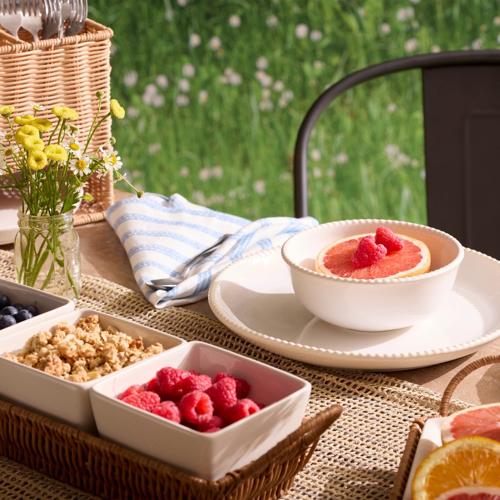 Willow & White, 4-Piece Serving Set